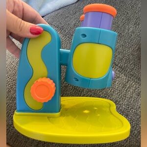 GeoSafari Jr. My First Microscope